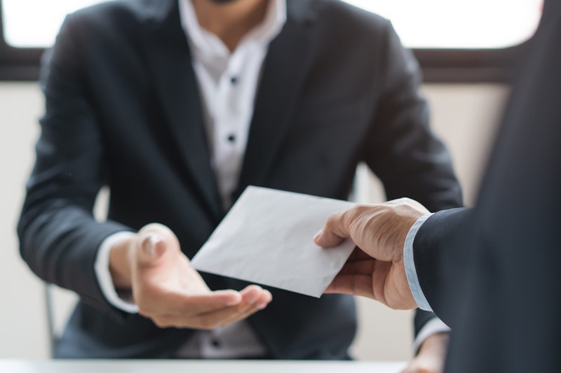 借金の滞納で給料が差し押さえられる！？対処法を解説