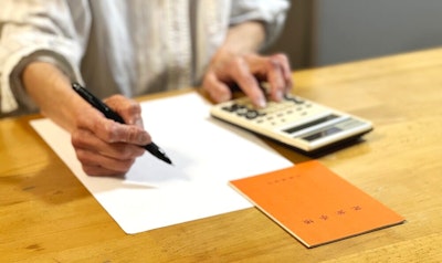 離婚時の年金分割の手続き│老後の生活に備えて準備すべきこと