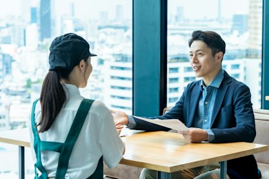 中小小売商業振興法とは｜フランチャイズ契約における情報開示義務や違反時の措置について解説