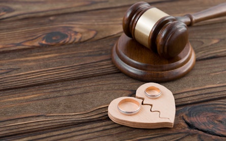 高齢の両親が「離婚したい」と言ってきた！子が親のために弁護士に相談していい？