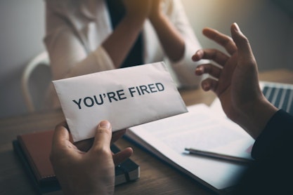 「勤務成績の悪い社員」を解雇したい…会社が取るべき手段は？
