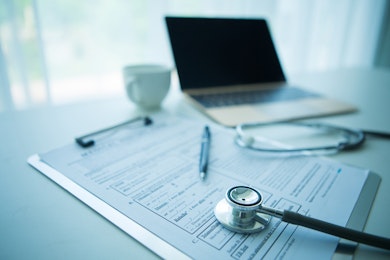 患者からカルテの開示を求められた！医師に開示義務はある？