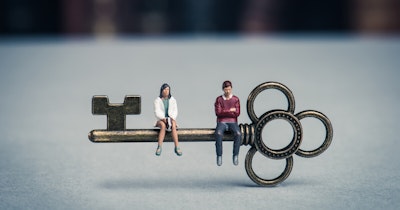 弁護士解説！元カレや不倫相手の脅しにどう対応する？【男女間の不当要求】