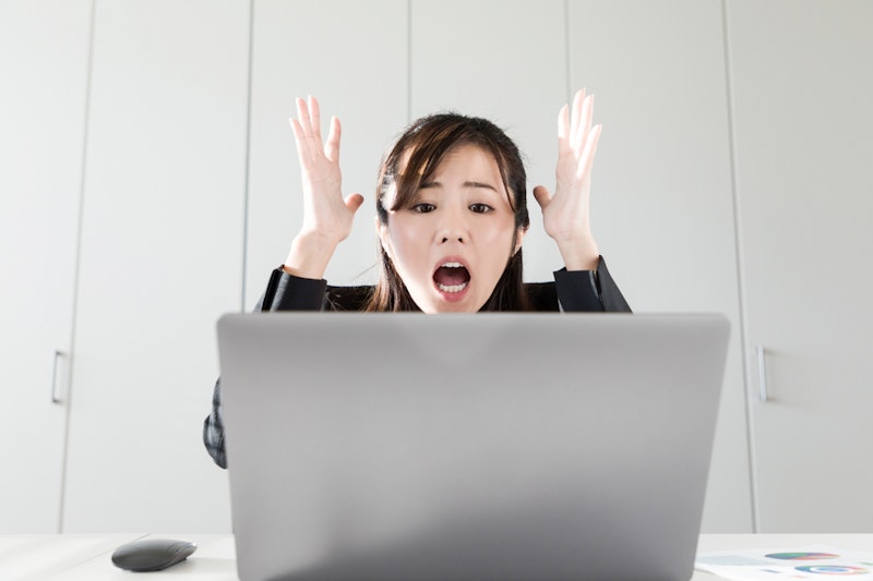 ネットに会社の誹謗中傷が！取るべき手段とその手順を解説