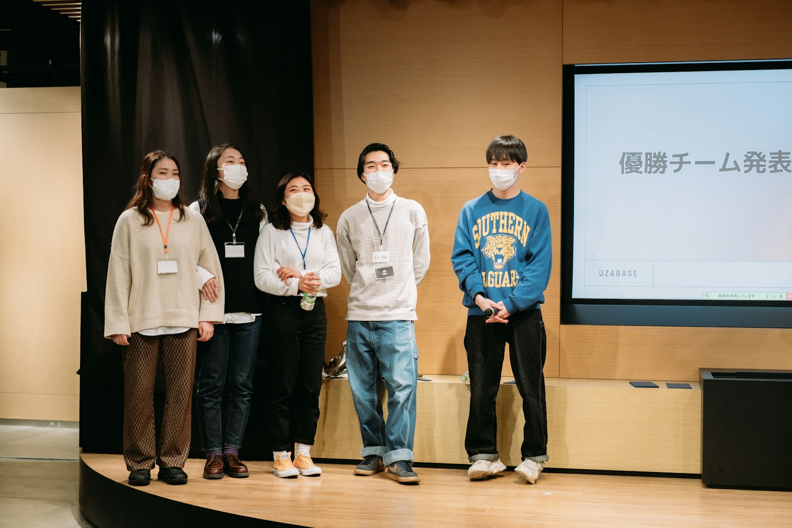 結果発表後の写真