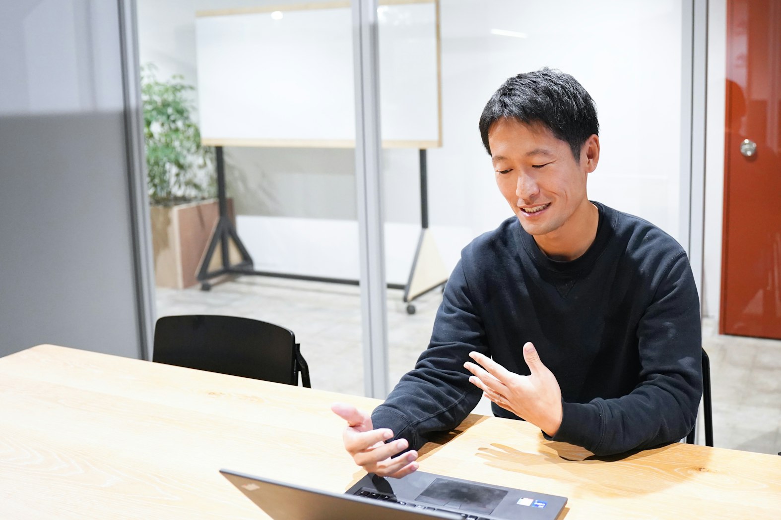 執行役員 スピーダ事業 セールス統括 海野 悠樹