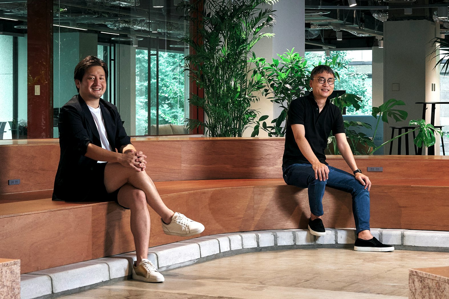 突然の代表交代からパーパス策定までの1年間、ユーザベースCo-CEOが見てきた景色