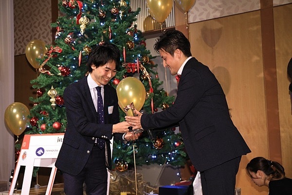 2016年Year End PartyでMVPを受賞