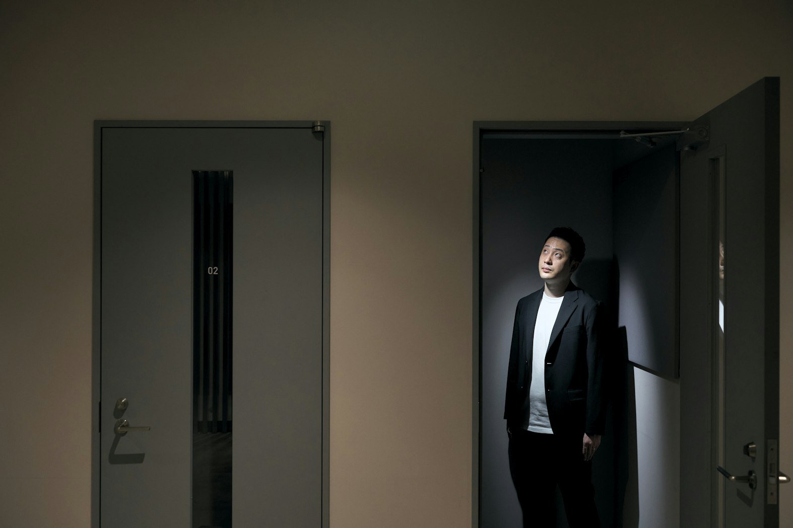 映画監督がたどり着いた、「異能」が受け入れられる場所──NewsPicks Studios萬野達郎