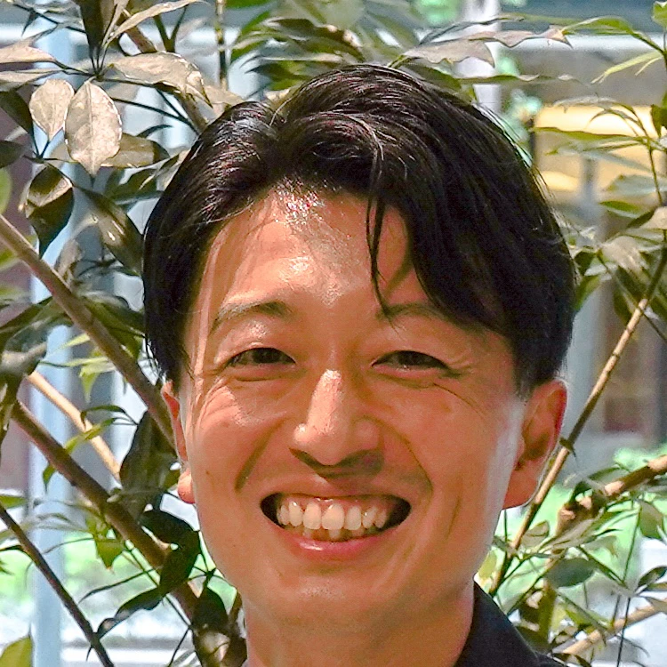 高柳 智行