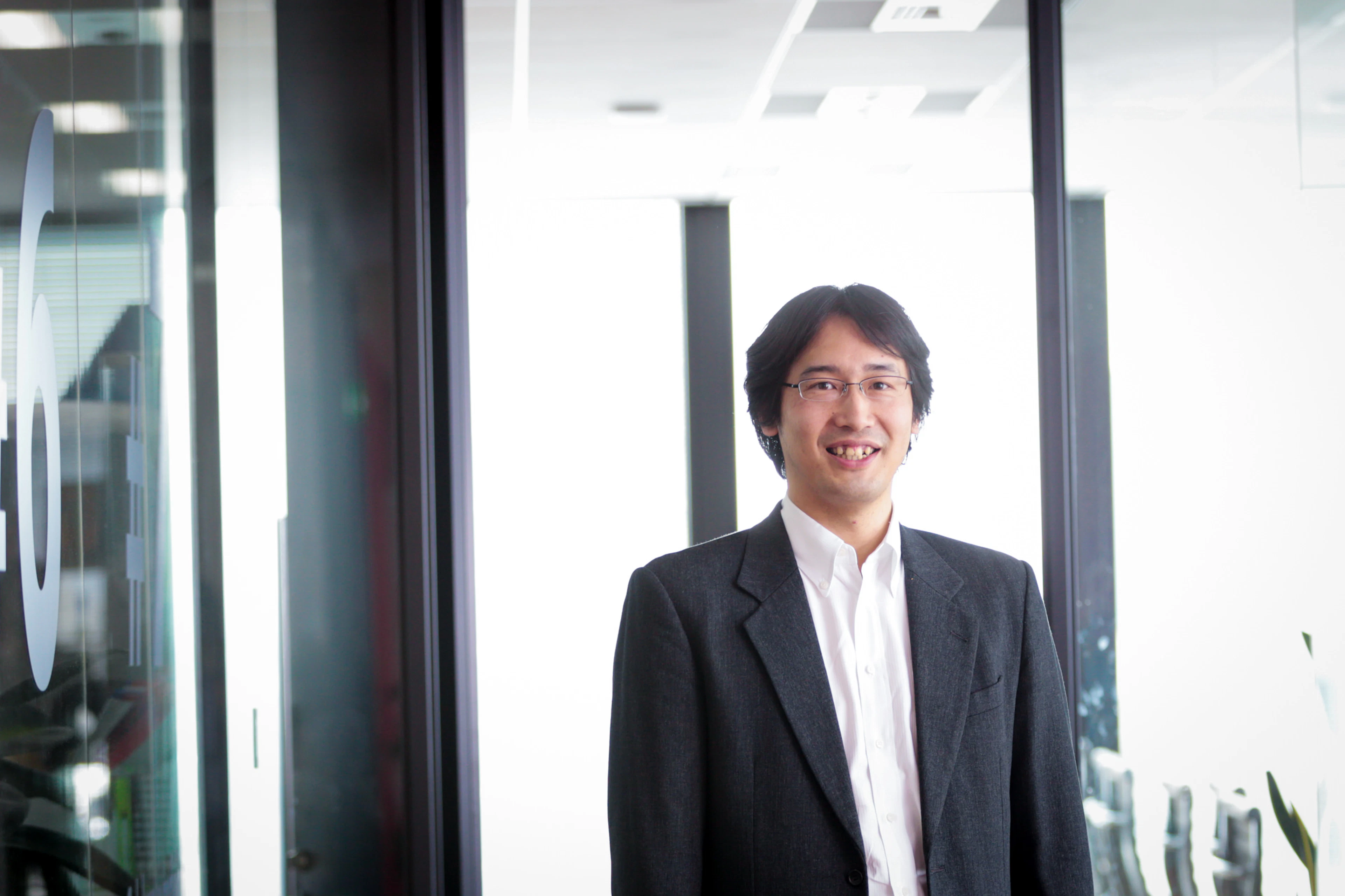 琴坂将広氏