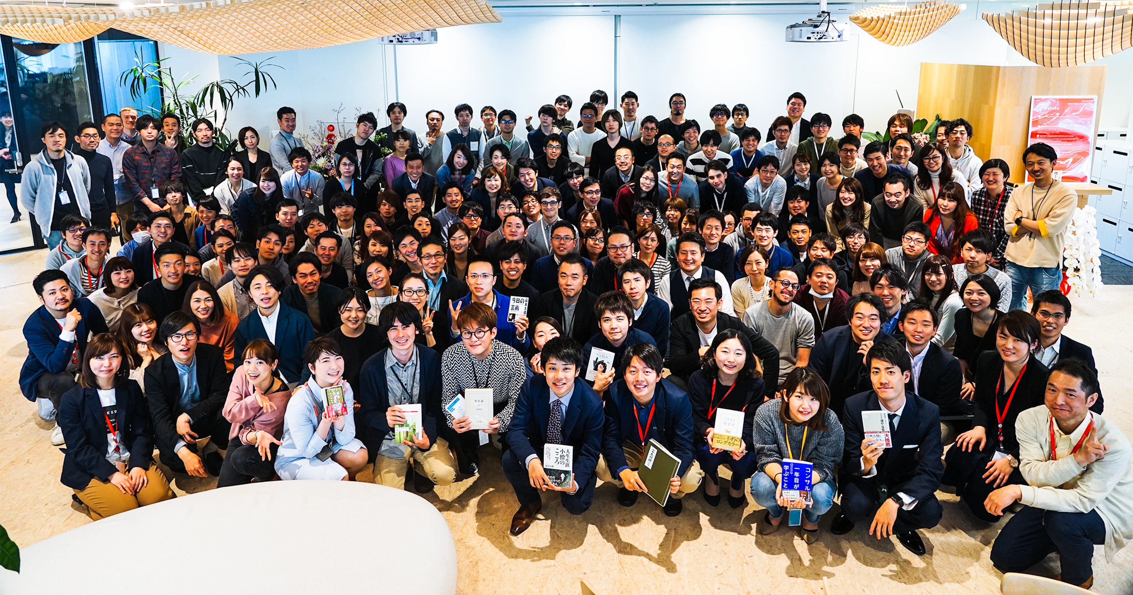 新卒入社式で語られた、ユーザベース共同代表とNewsPicks代表からのメッセージ
