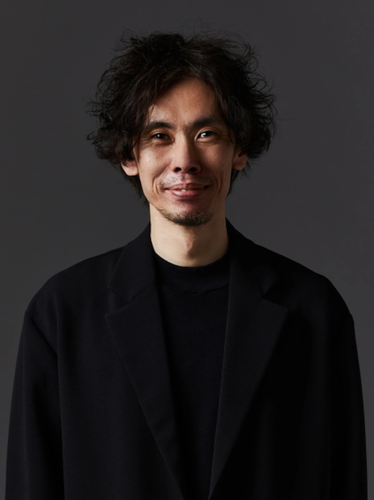 林 健一