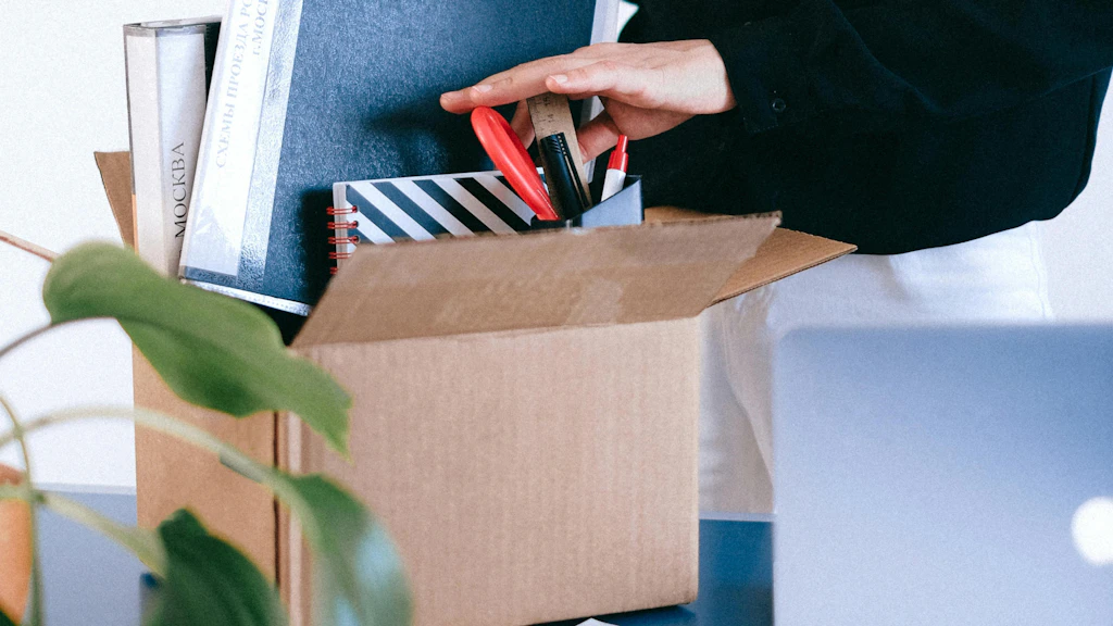 企業がオフボーディングにこだわる理由——退職者との縁を資産に変える