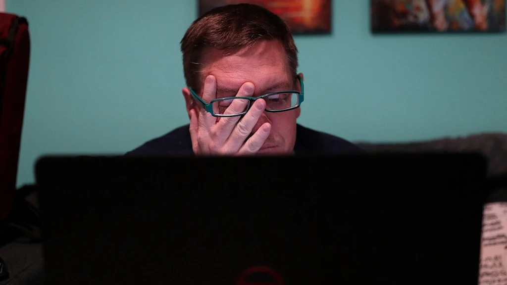 2025年の崖の裏に潜む“組織の壁”──レガシーシステム脱却を阻む本質的課題