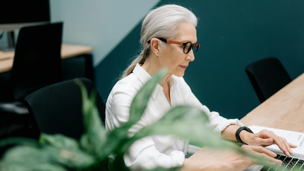 シニア人材をどう活かす？人材活用事例は？団塊の世代の引退が迫るイマ