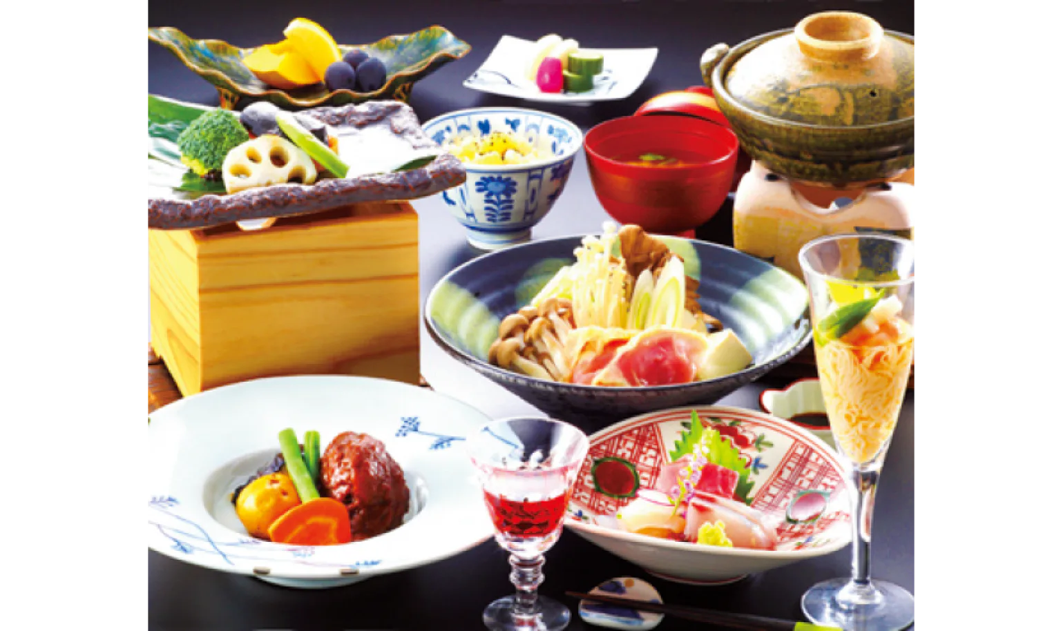 会席膳(一例)の画像