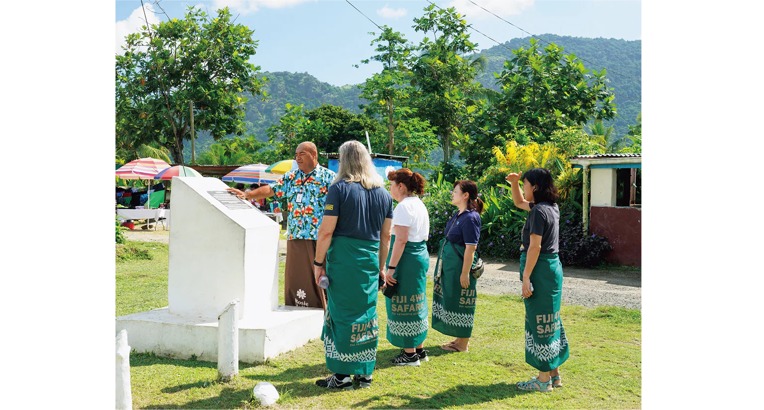 ビレッジツアーは英語で解説してくれるの画像