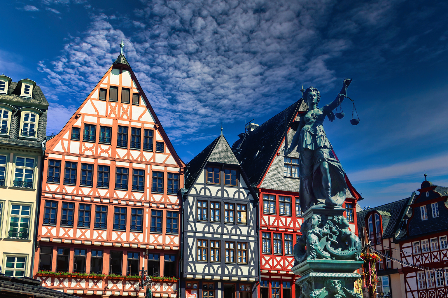 ドイツ】フランクフルトの王道モデルプラン｜レーマー周辺、新・旧市街