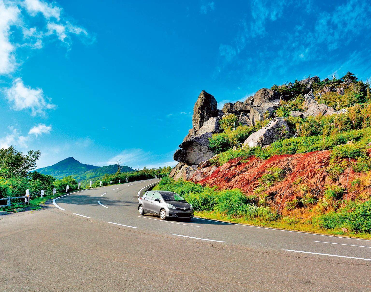 山岳ドライブの景色