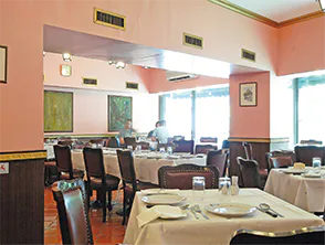 ソルマーの内観画像