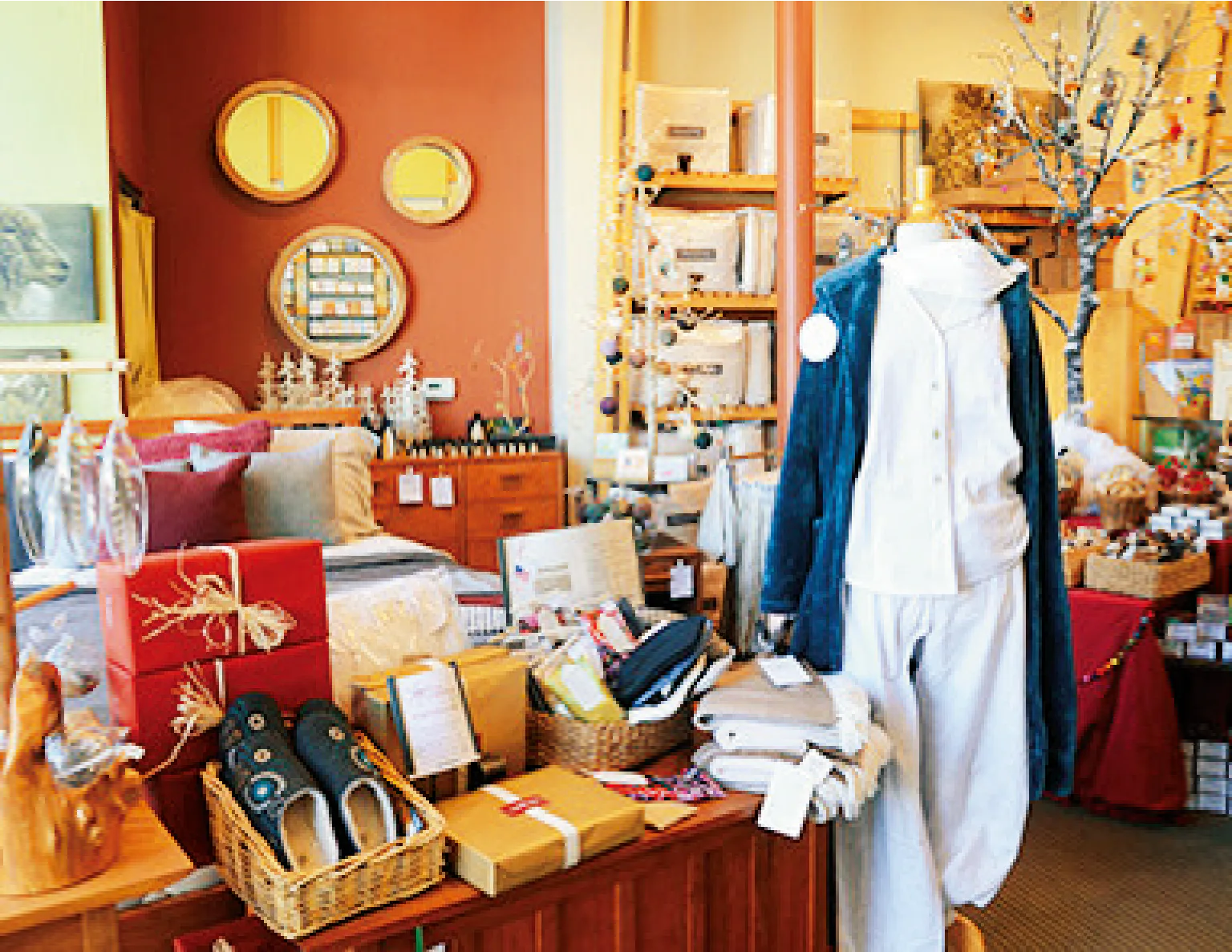 良質なパジャマや寝具なども揃う