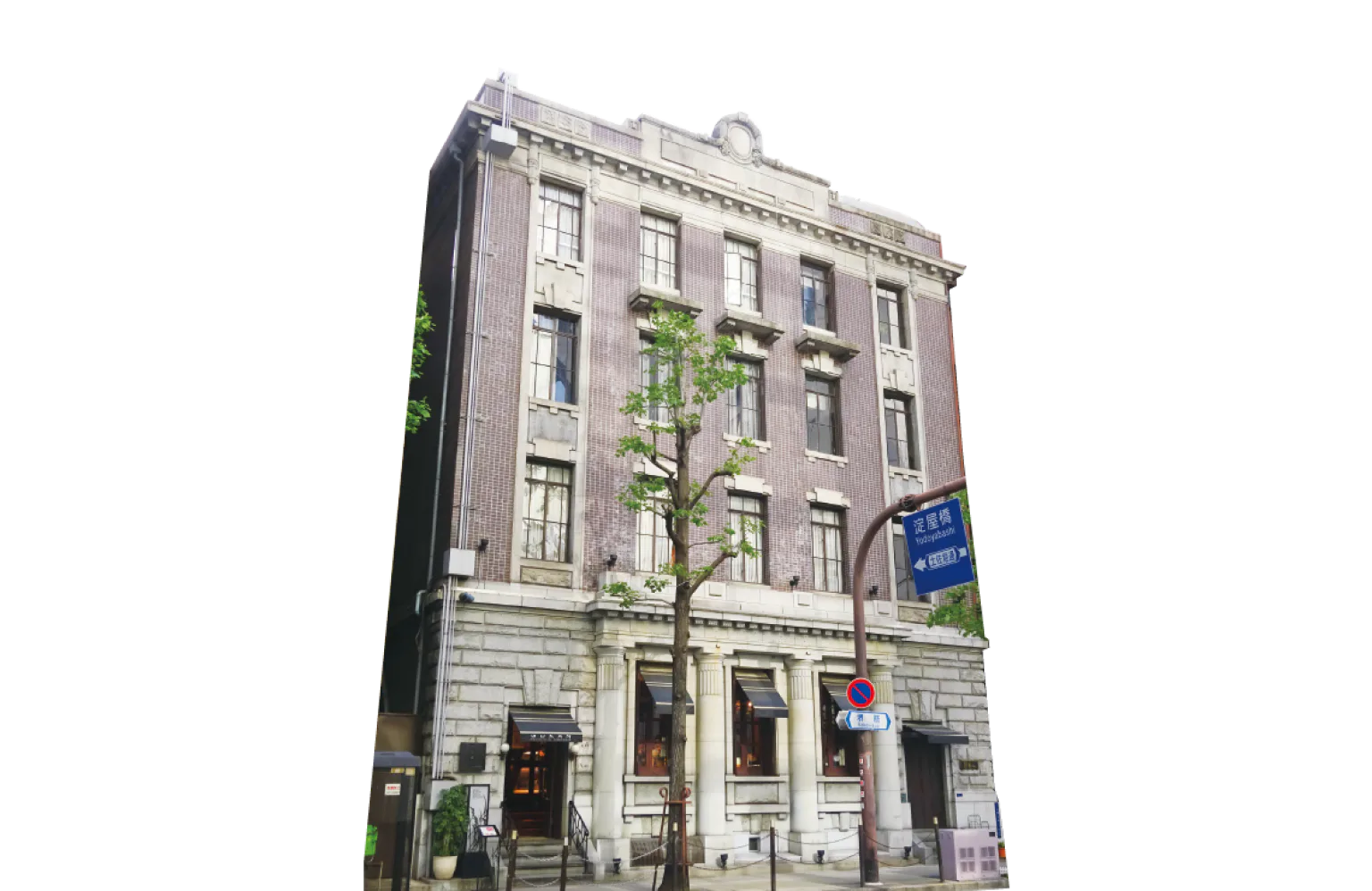 銀行建築らしい重厚な佇まい