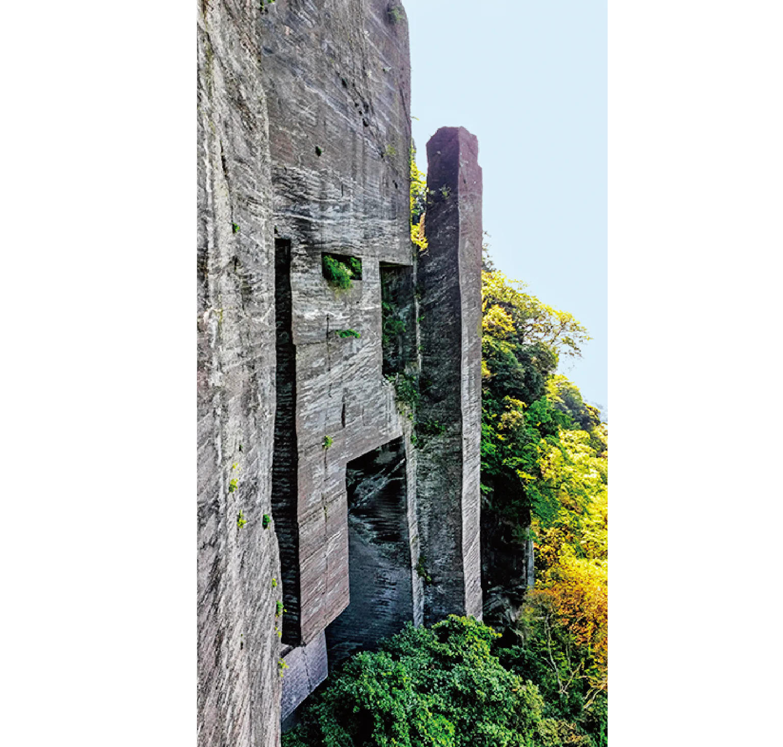 通称“ラピュタの壁”とよばれている場所