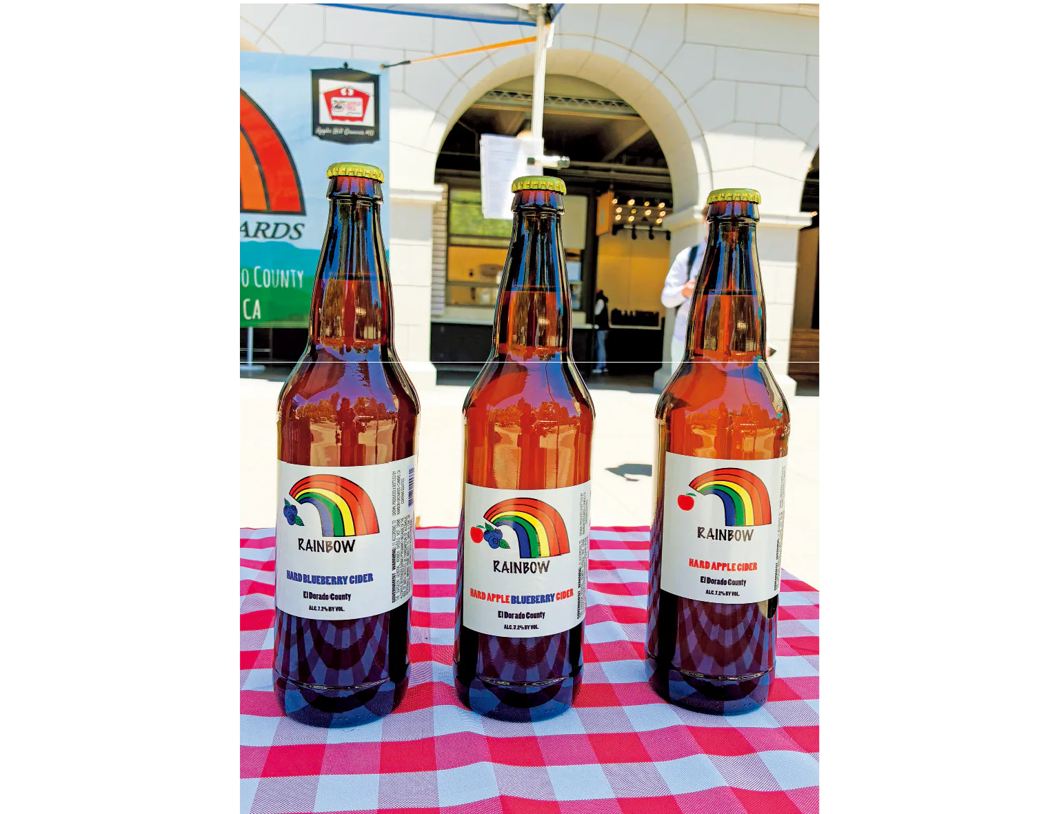 リンゴとブルーベリーのアルコール飲料