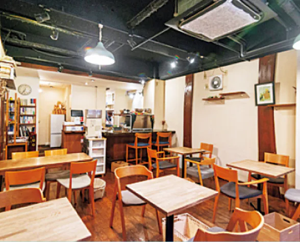 喫茶ほんまちの店内画像