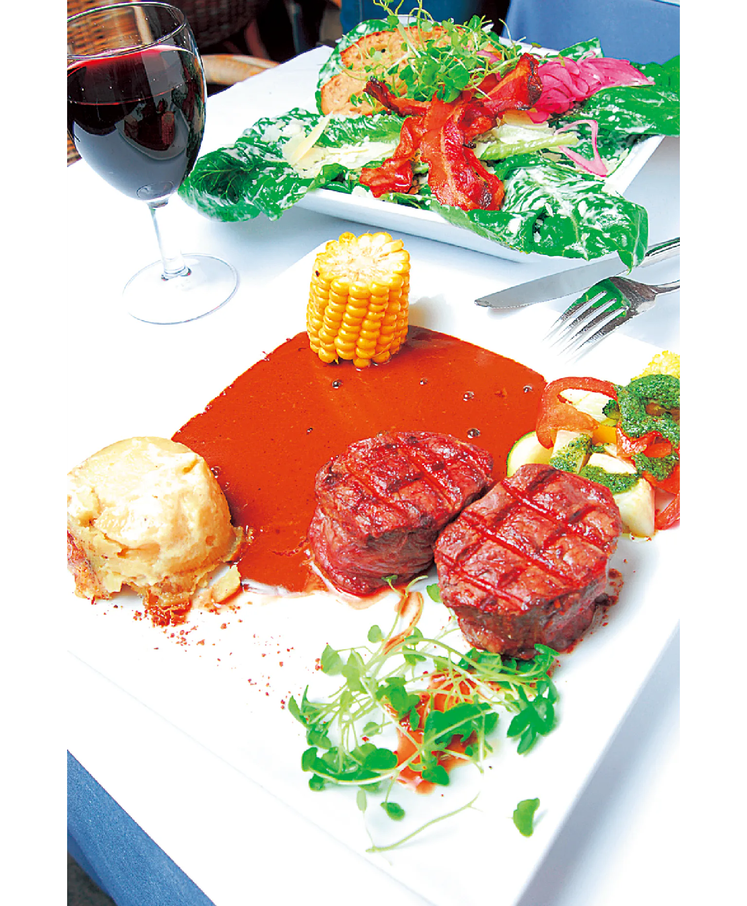 フィレステーキ新鮮野菜添えの画像
