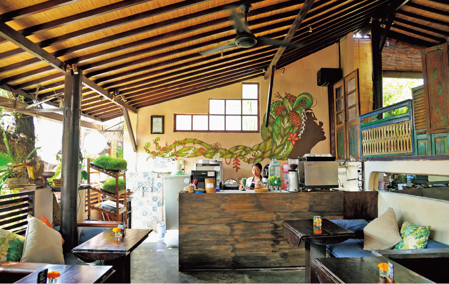 バリ・ブッダの店舗内観画像