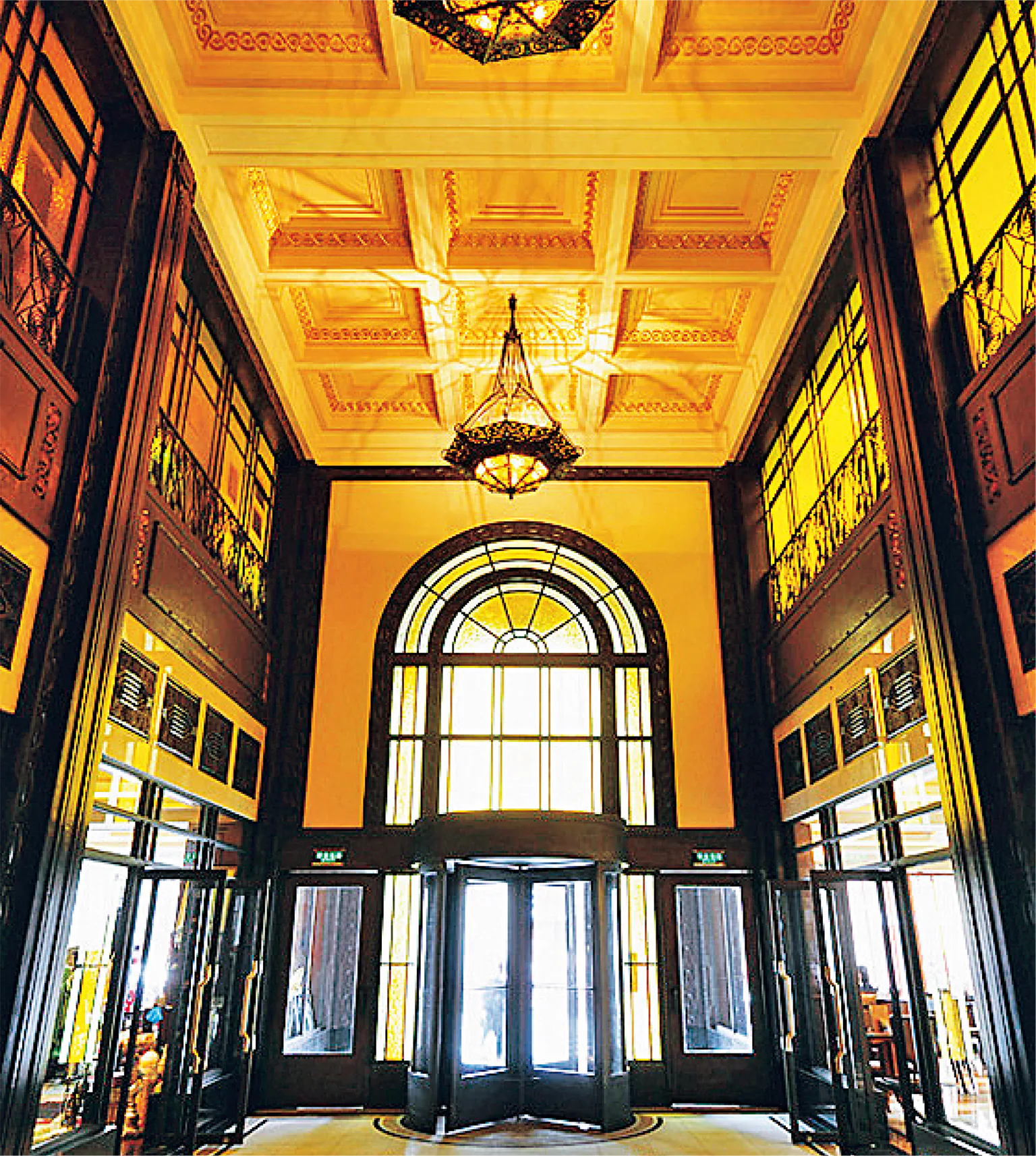 アール・デコの意匠が随所に施されているの画像