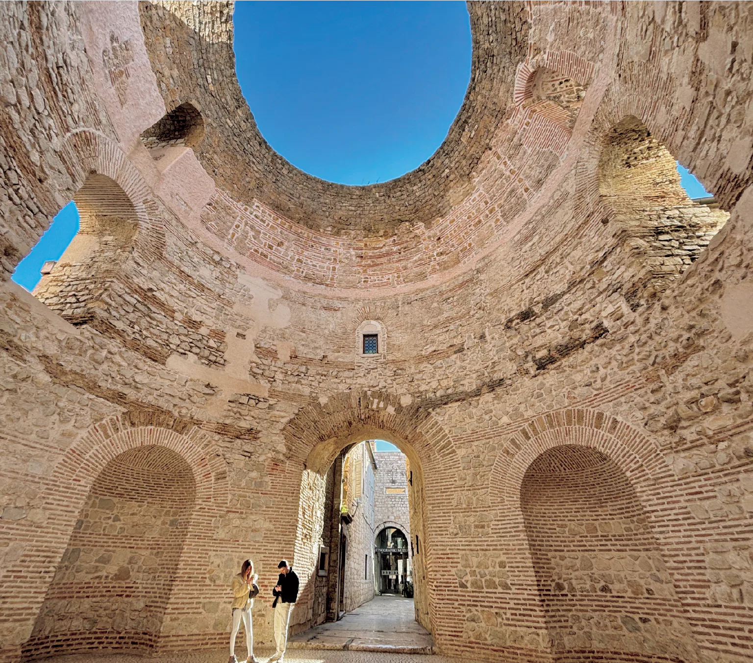 ディオクレティアヌス宮殿の紹介画像