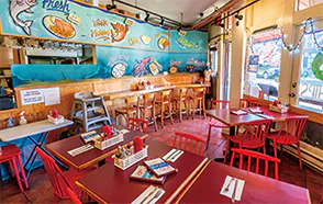 トニーズ・フィッシュ&オイスター・カフェの内観の画像