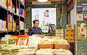 上海梨膏糖商店の店内画像