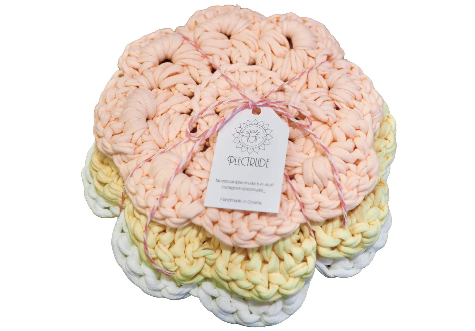 花モチーフの鍵編みマットの画像