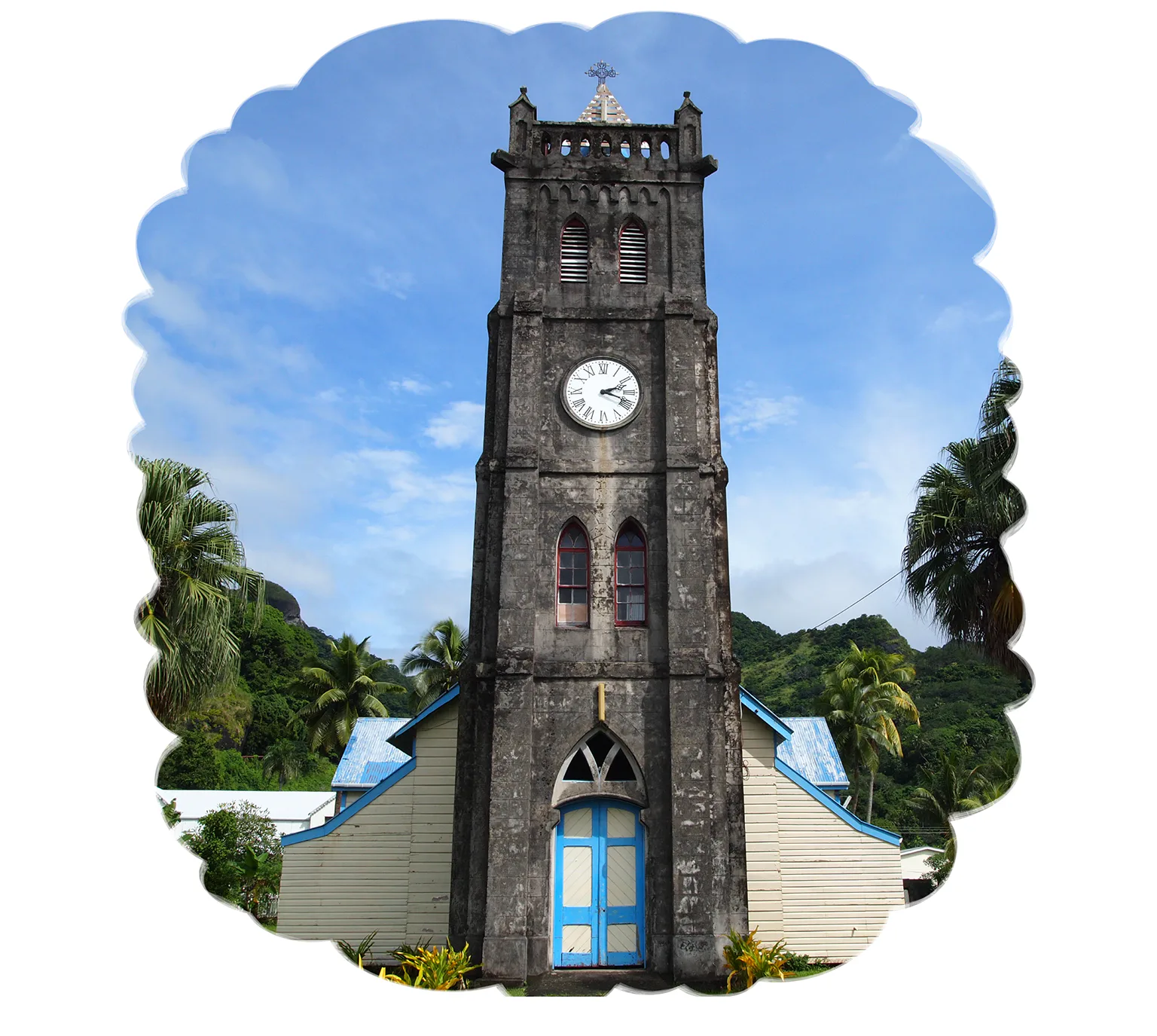 植民地時代のノスタルジックな町並みが残るレブカの画像