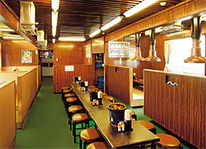 一升びん本店の店内画像