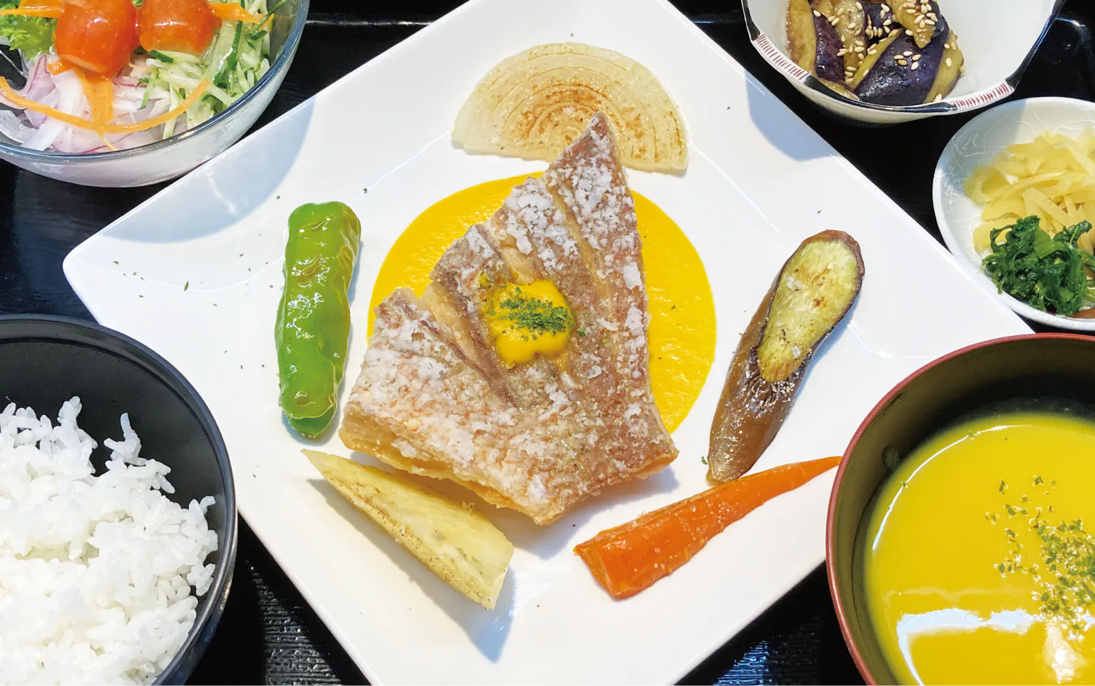 島キッチンの島キッチンセットの画像