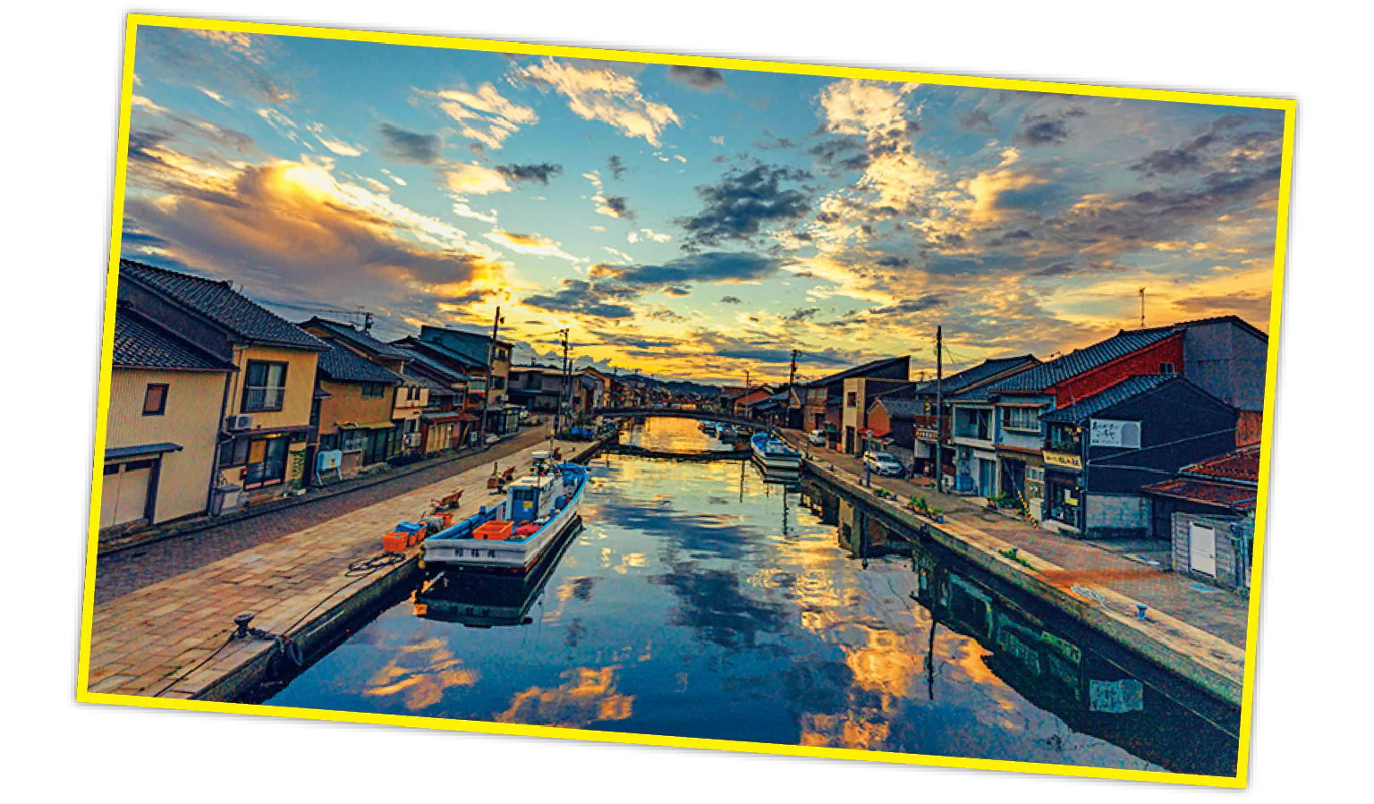 川沿いは夕景も美しい