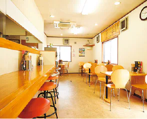 西食の店内画像