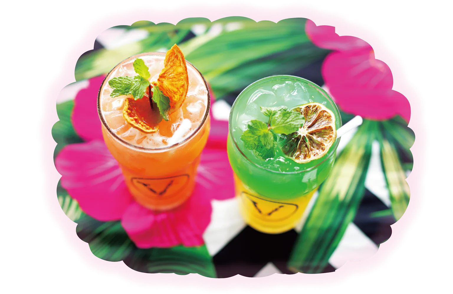 トロピカル（左）と金柑（右）のジュースの画像