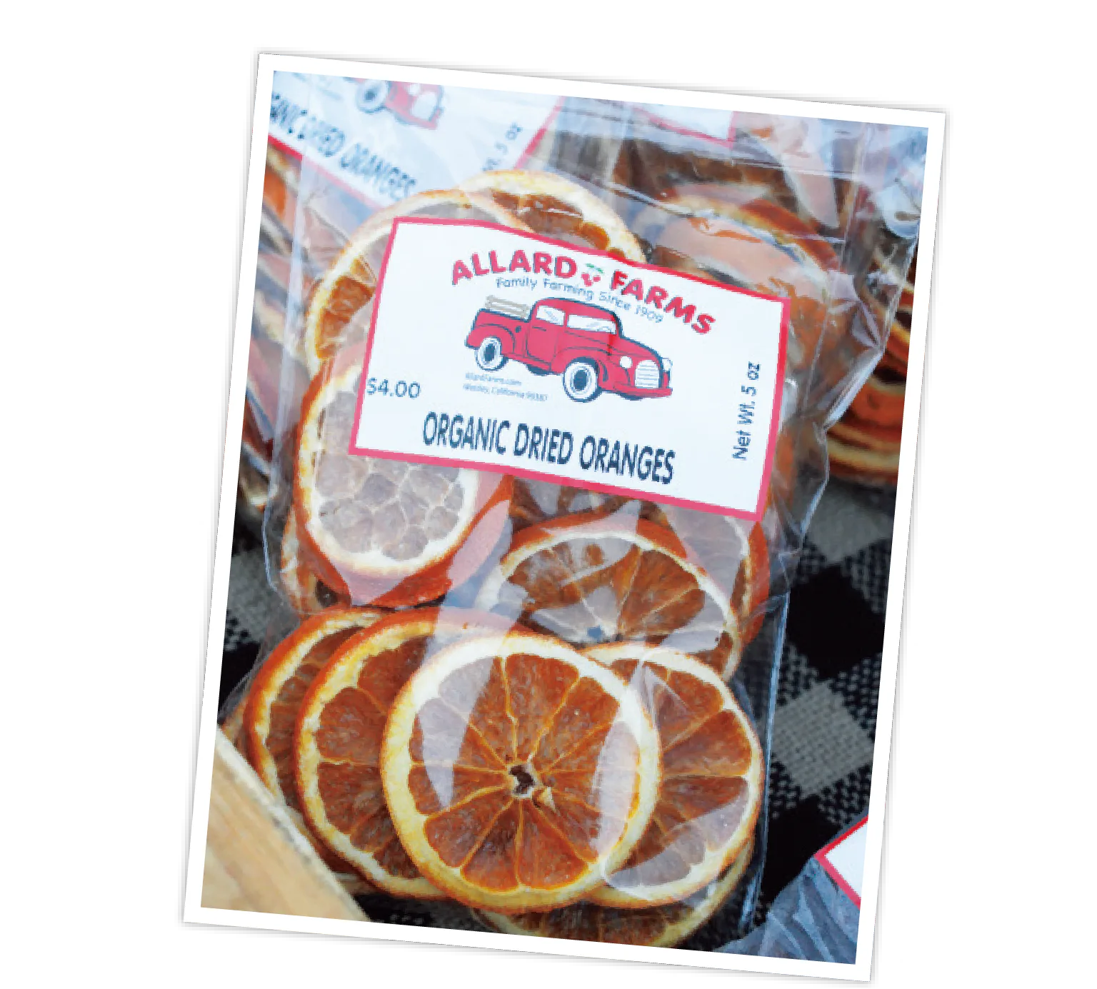 小規模なのでぶらり立ち寄るには便利。ドライフルーツなどはおみやげにも