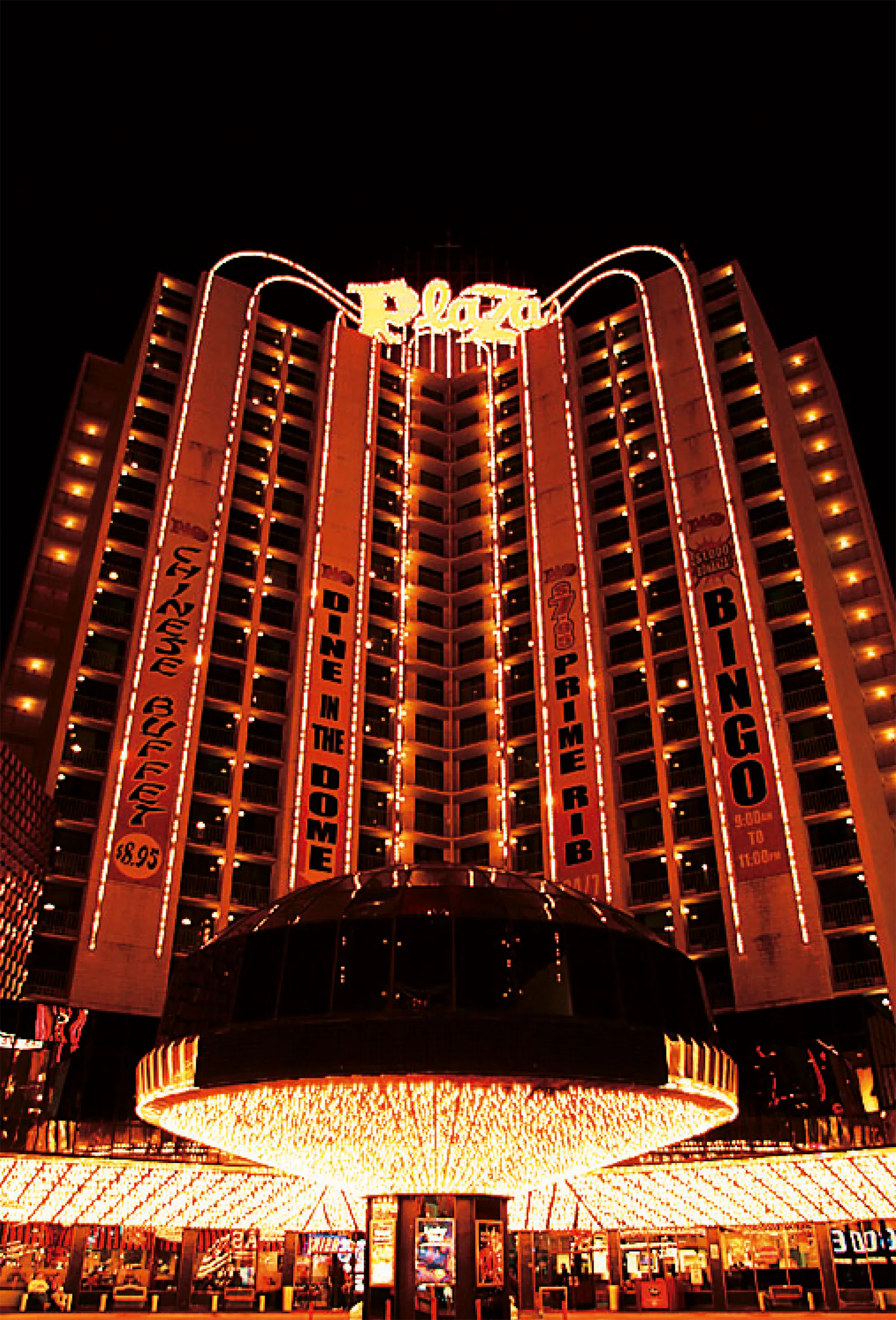 プラザの外観の画像