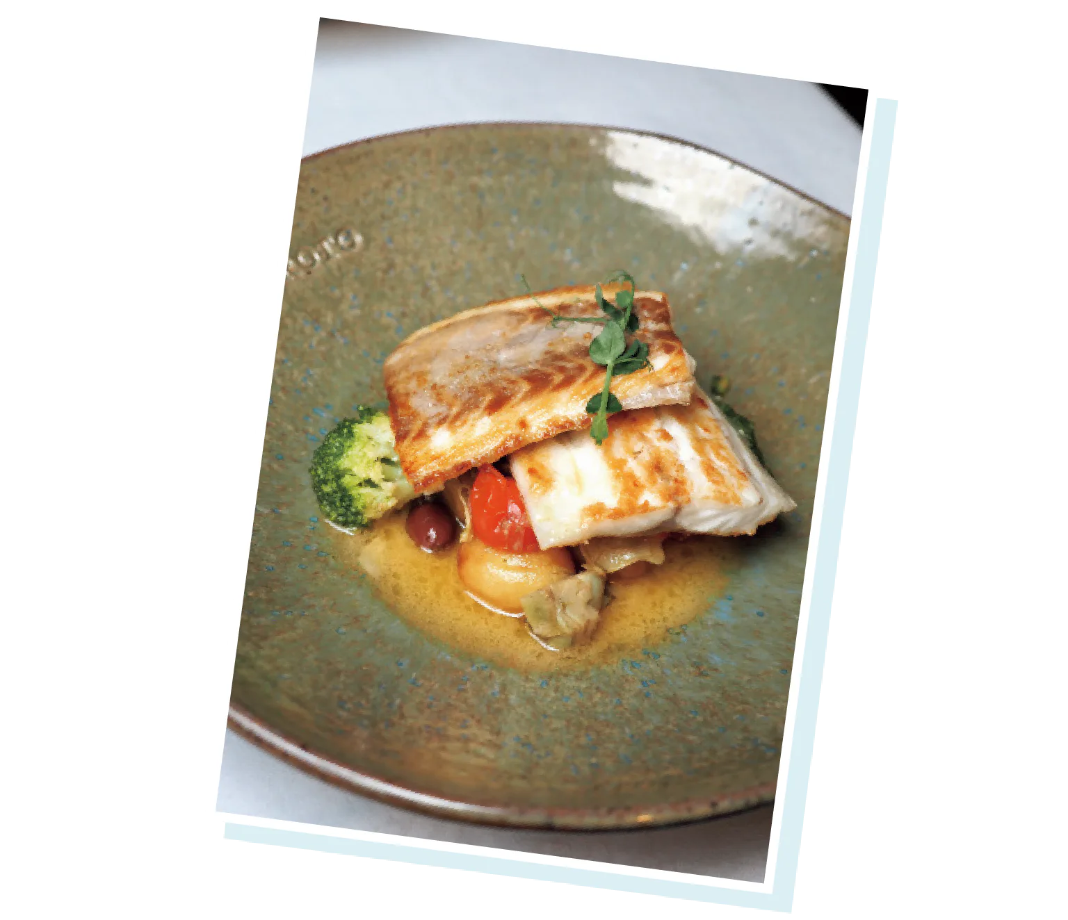 スズキのグリルの画像