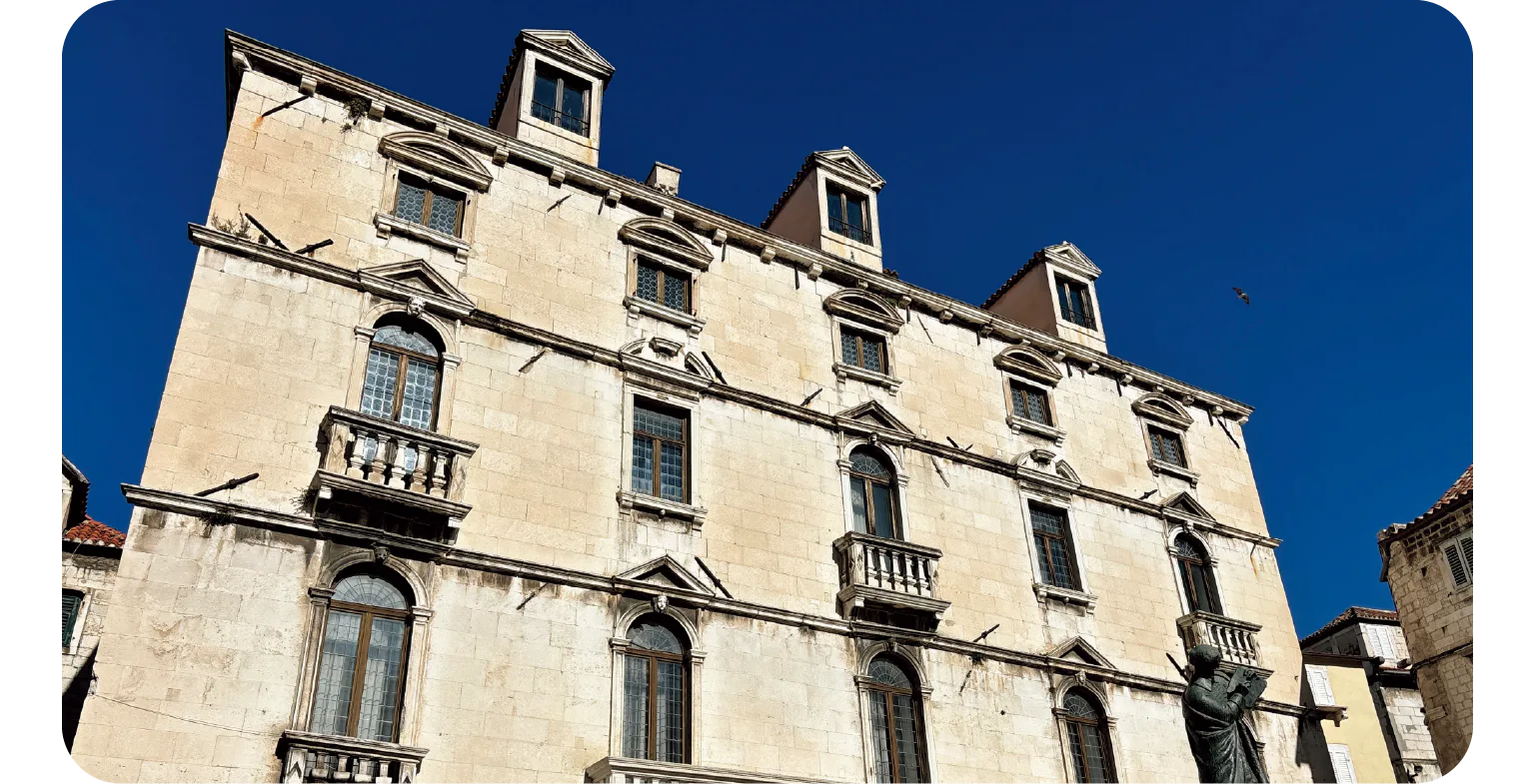 バロック建築の建物の画像