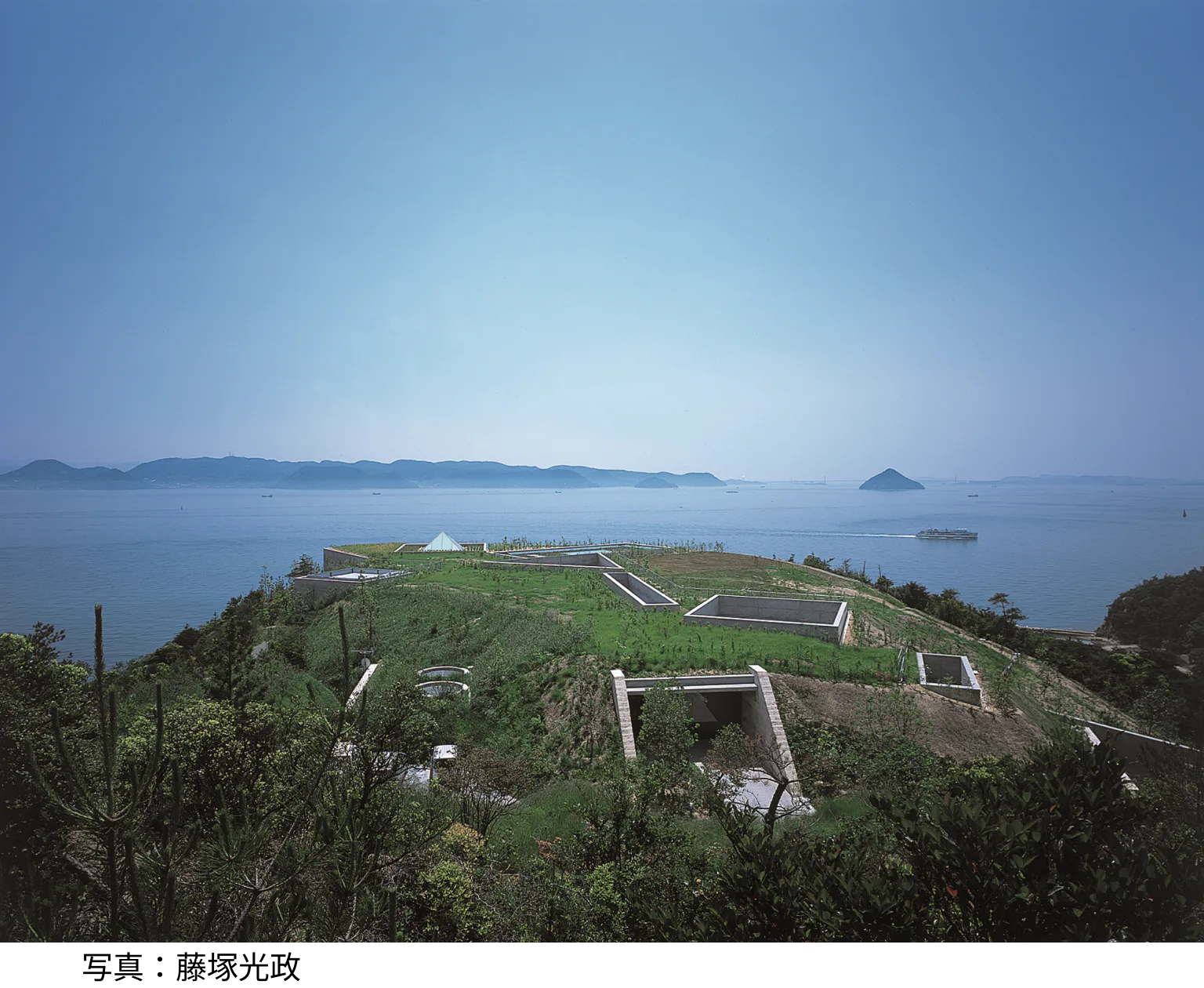 地中美術館