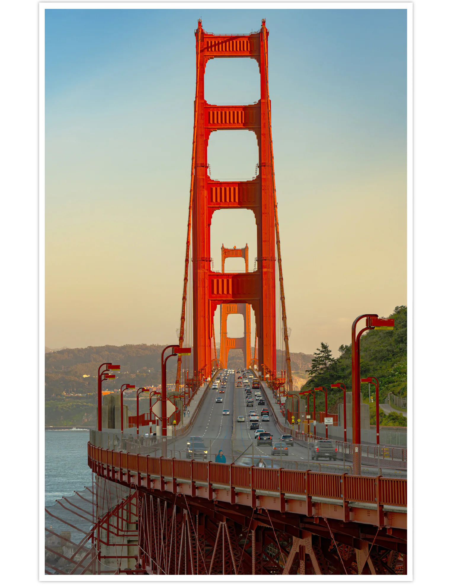 さまざまなアングルから、橋の写真を撮影するのも楽しい