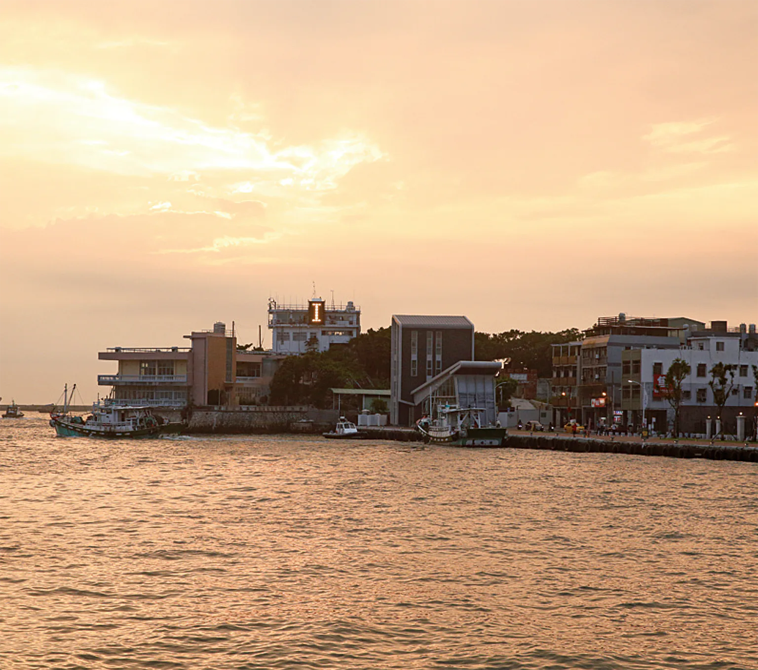 旗津風景區の夕焼けの画像
